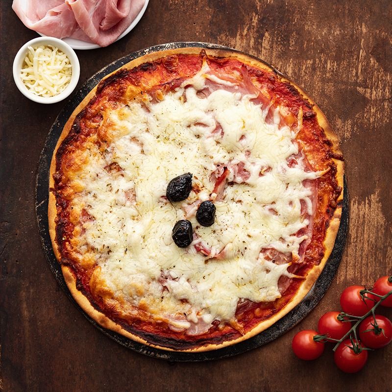 Pizza-italienne-faite-maison-Jambon-La-Tour-de-Pise