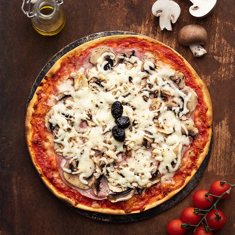 Pizza-italienne-faite-maison-Reine-La-Tour-de-Pise